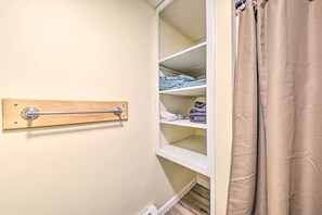 Apartment (1 Bedroom) | Bahagian dalam
