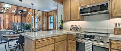 House (2 Bedrooms) | Interior