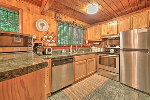 House (2 Bedrooms) | Interior - A-frame Gatlinburg Cabin w/ Deck & Private Hot Tub (Gatlinburg)