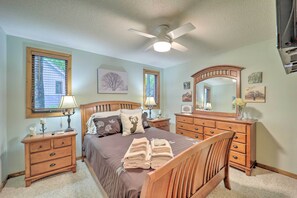 Interior - All-season Base! Unit w/ Balcony in Beech Mountain (Banner Elk)