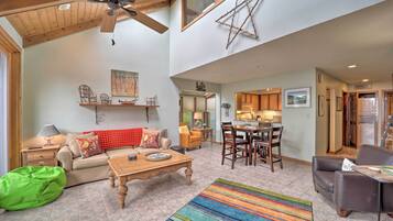 Apartment (2 Bedrooms) | Front of property