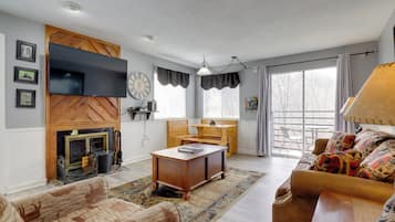 Apartment (2 Bedrooms) | Front of property