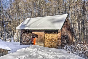 House (4 Bedrooms) | Interior - Black Bear Lodge: A Rural White Mtns Retreat (Center Conway)