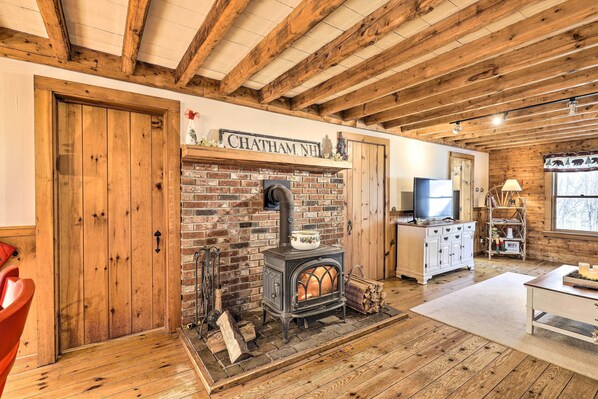 House (4 Bedrooms) | Interior - Black Bear Lodge: A Rural White Mtns Retreat (Center Conway)