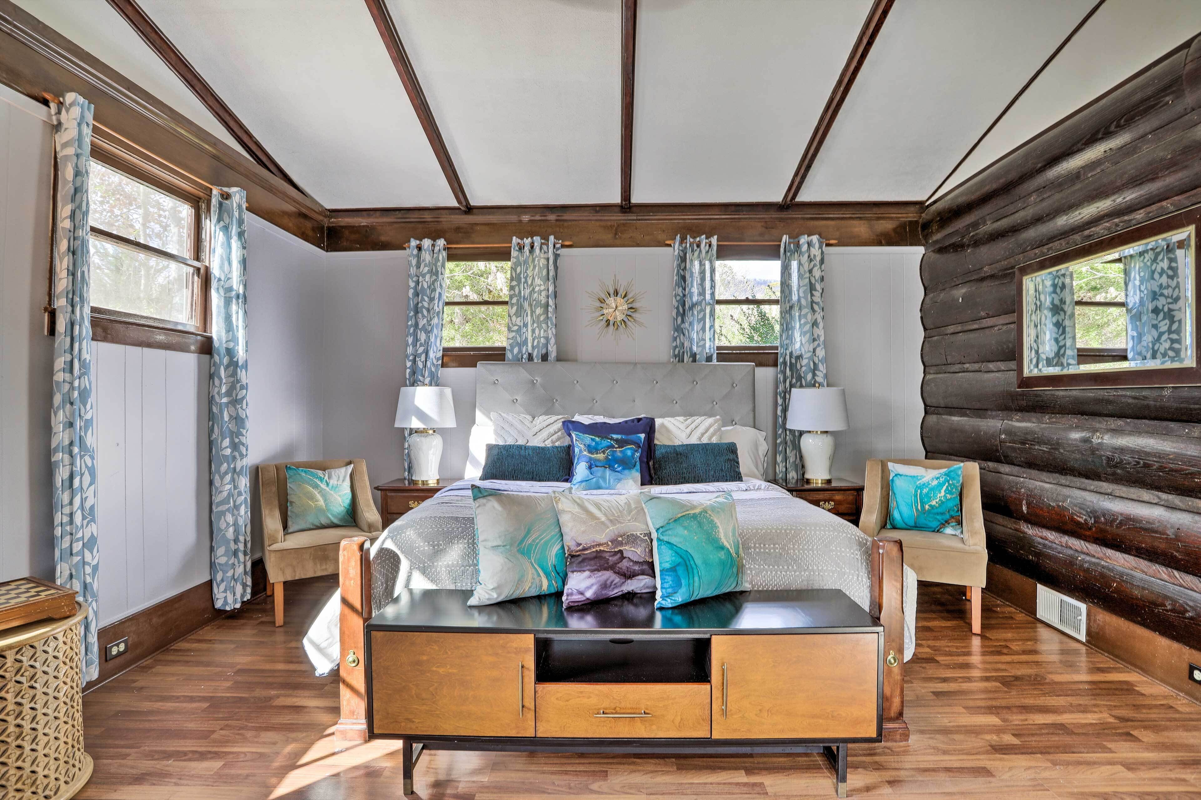 House (2 Bedrooms) | Interior