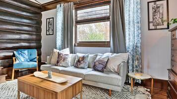 Rumah (2 Bedrooms) | Interior