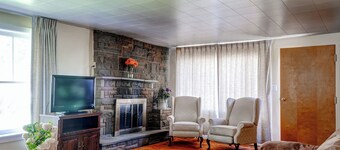 Charming Tropic Home by a Farm: Near Bryce Canyon!