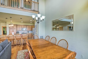 Apartment (3 Bedrooms) | Interior - Getaway Chalet in Mars Hill w/ Hot Tub & Views! (Mars Hill)