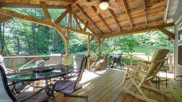 Cottage (2 Bedrooms) | Front of property