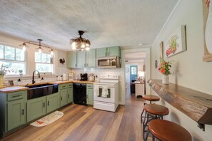 Cottage (2 Bedrooms) | Intérieur