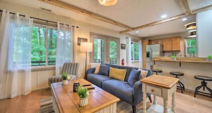 Charming Maggie Valley Getaway w/ Fire Pit!