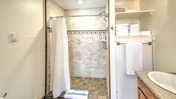 Cottage (0 Bedroom) | Interior