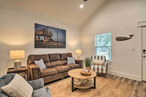 Interior - 4 Mi to Boat Ramp: Charming Rockport Home (Rockport)