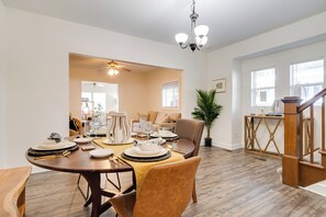 House (3 Bedrooms) | Interior