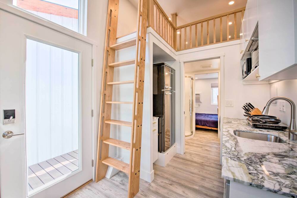 Convenient Salt Lake Tiny Home With Chic Interior! - Millcreek, UT