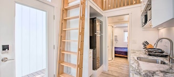 Convenient Salt Lake Tiny Home With Chic Interior!