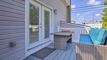 House (2 Bedrooms) | Front of property