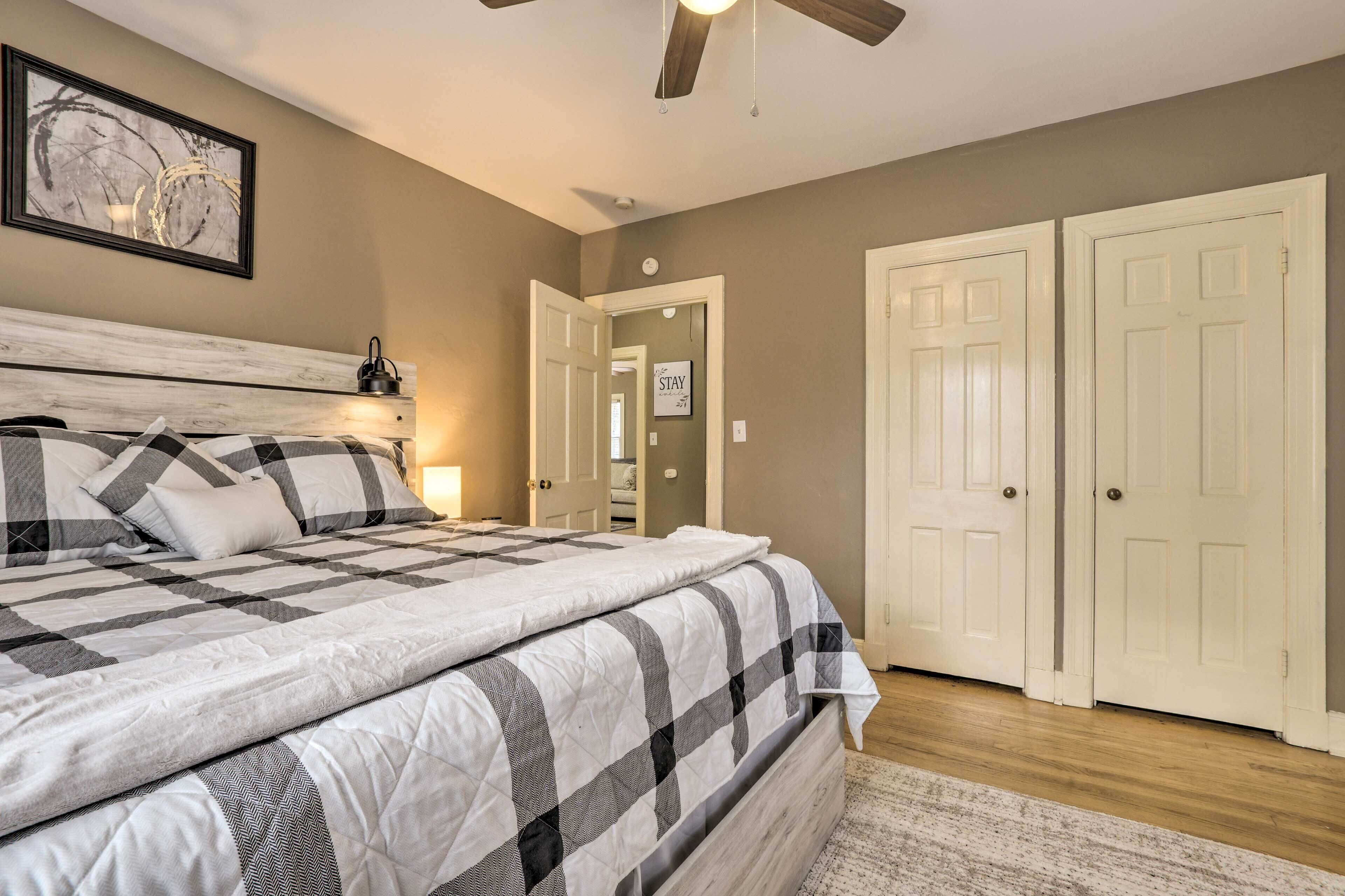 House (2 Bedrooms) | Interior