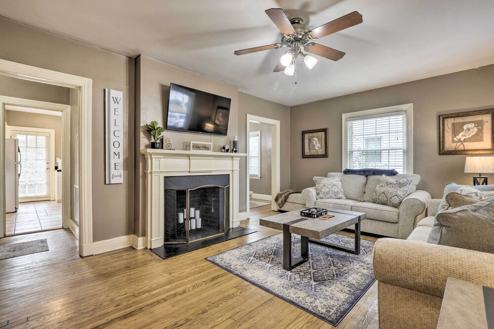 Chic & Cozy Greensboro Home, 2 Mi to Dtwn!