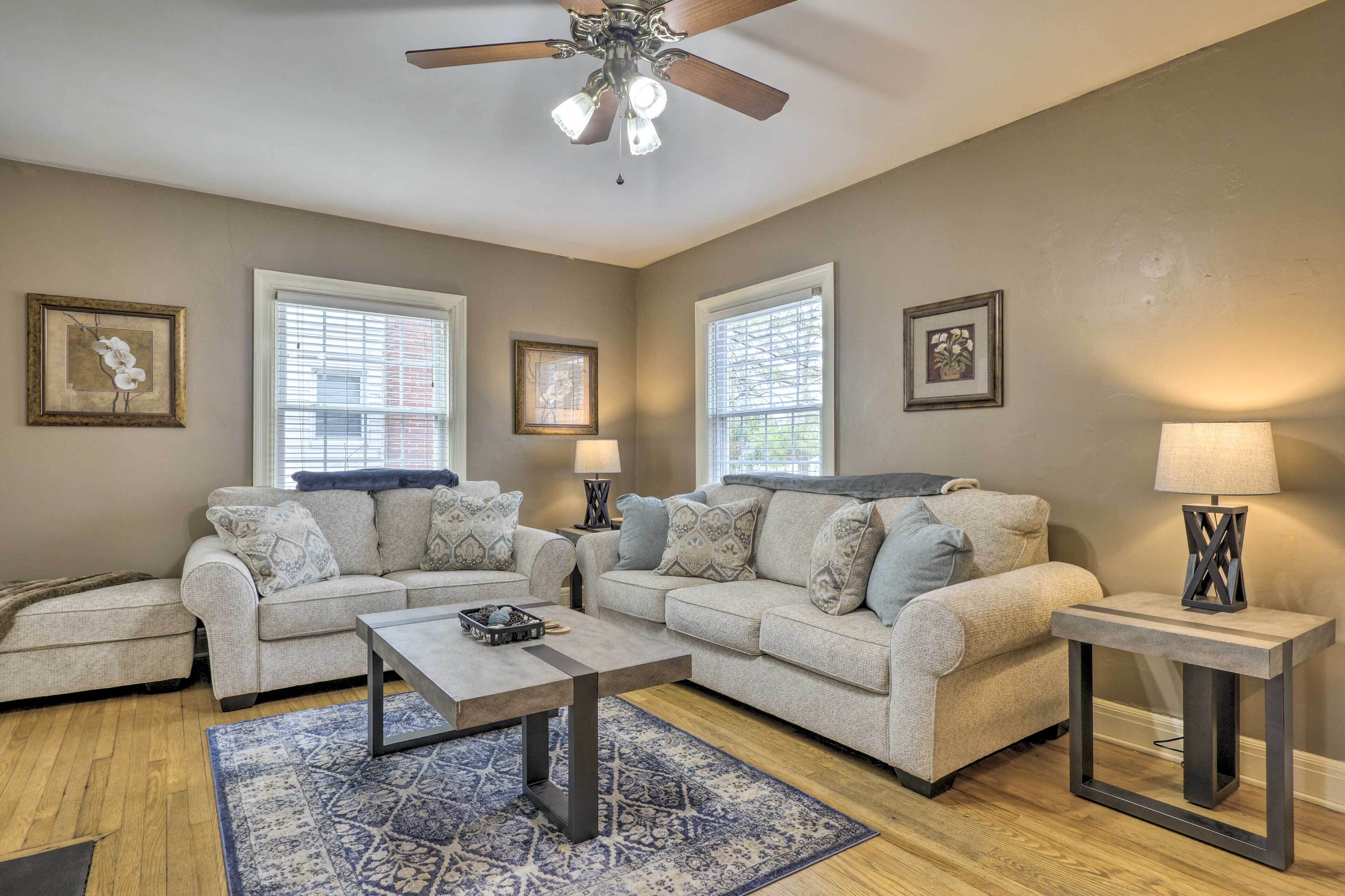 Chic & Cozy Greensboro Home, 2 Mi to Dtwn!