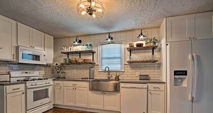 Cute Emporia House - Mins to Downtown & Esu!
