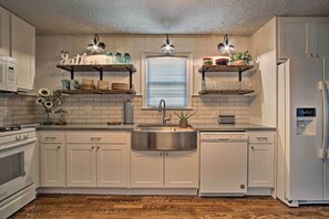 House (3 Bedrooms) | Interior - Cute Emporia House - Mins to Downtown & Esu! (Emporia)