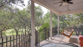 Cottage (2 Bedrooms) | Interior