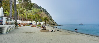 Dreamy Catalina Island Home, Walk to Beach & Ferry