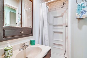 Cottage (2 Bedrooms) | Interior