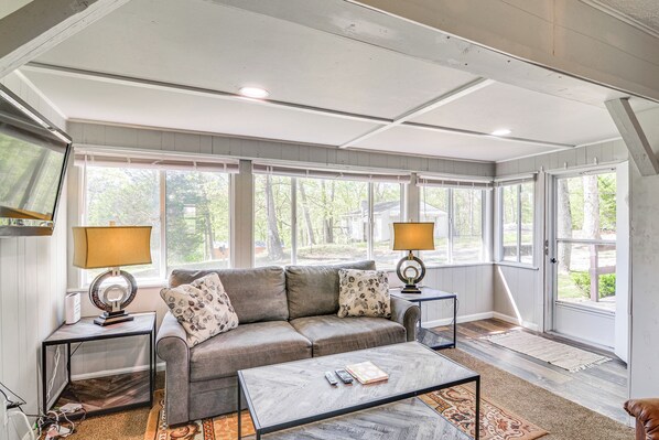 Cottage (2 Bedrooms) | Interior