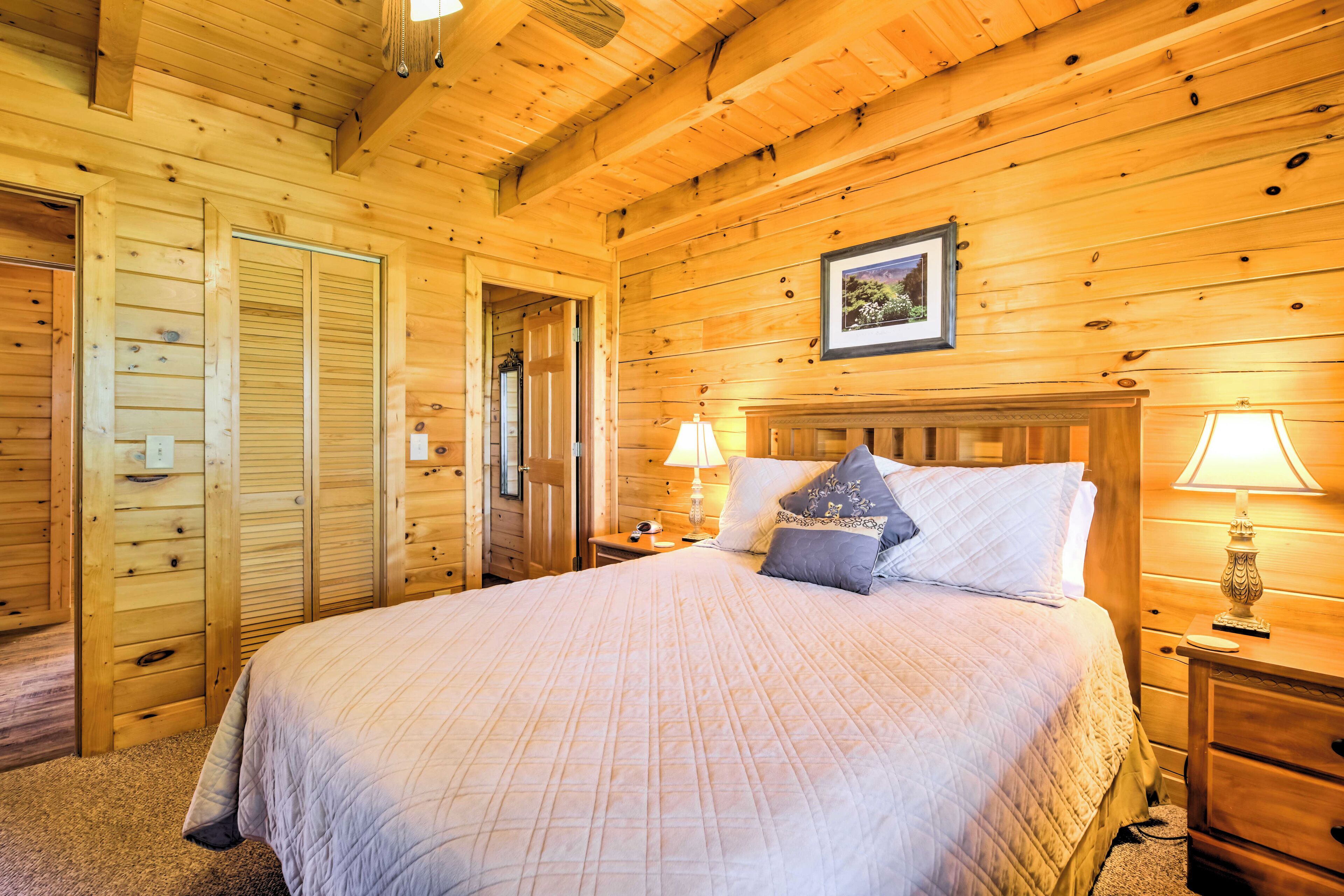 House (2 Bedrooms) | Interior