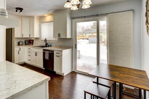 Micro-ondas, fogão, cooktop, lava-louças