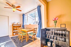 House (3 Bedrooms) | Interior - 5 Mi to Levis Stadium: Pet-friendly Getaway! (Santa Clara)