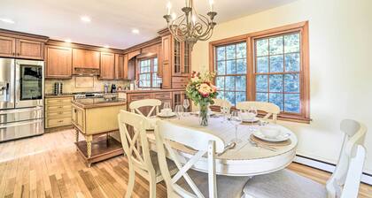 Family-friendly Retreat w/ Hot Tub: 1 Mi to Dtwn