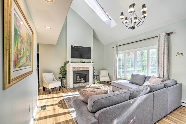 House (4 Bedrooms) | Interior - Family-friendly Retreat w/ Hot Tub: 1 Mi to Dtwn (Saratoga Springs)