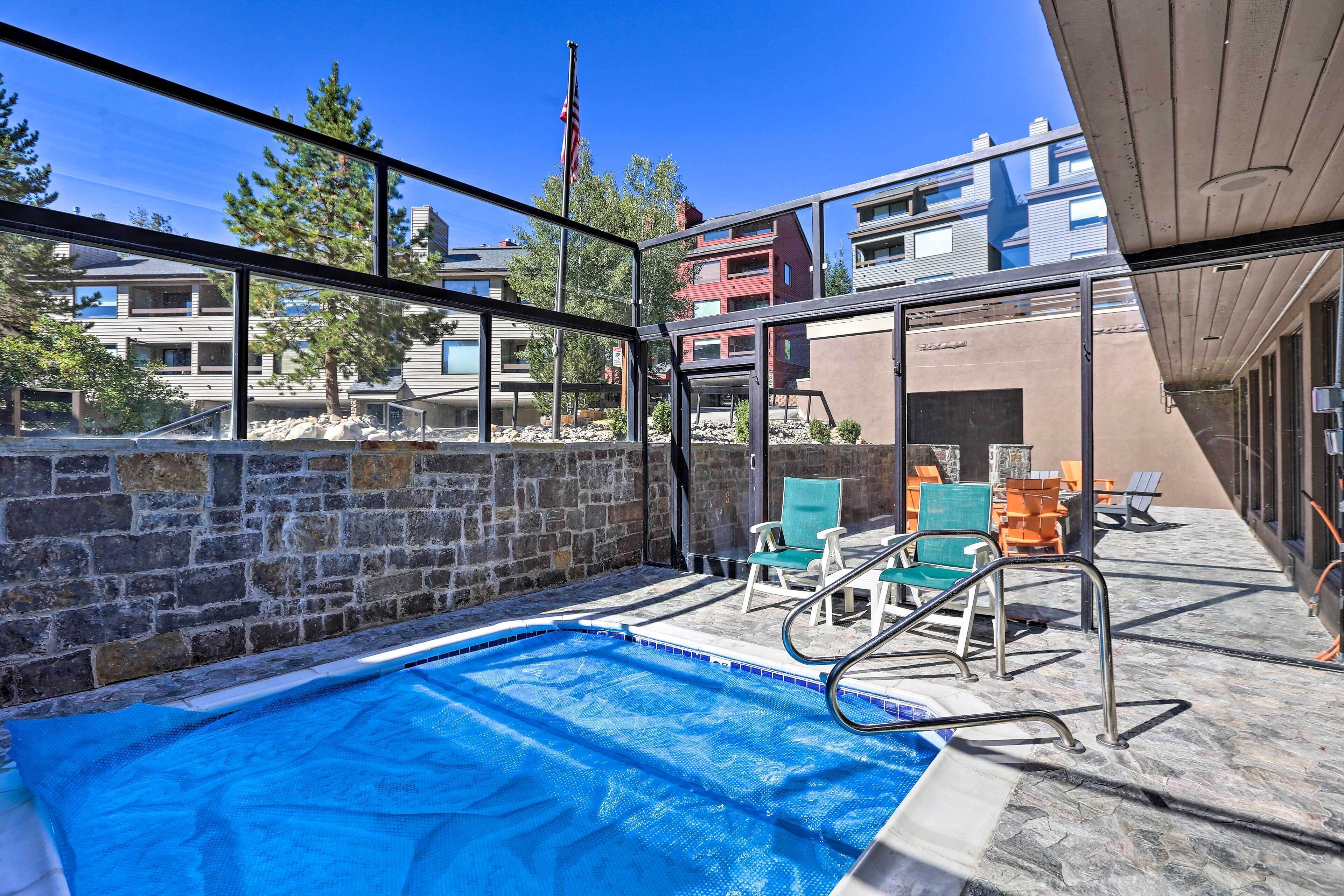 Cozy Condo w/ Amenities in Heart of Winter Park!