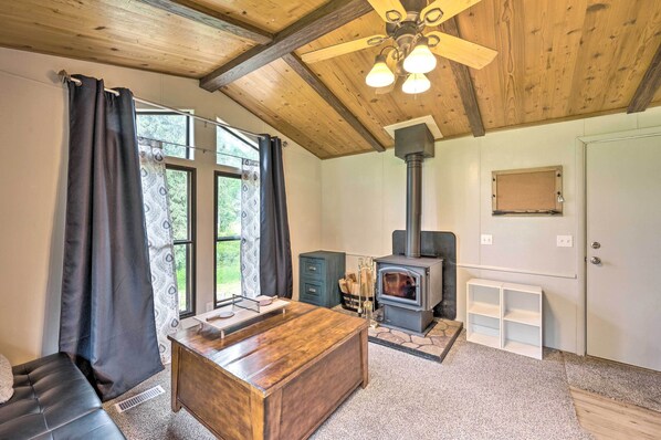 House (2 Bedrooms) | Interior