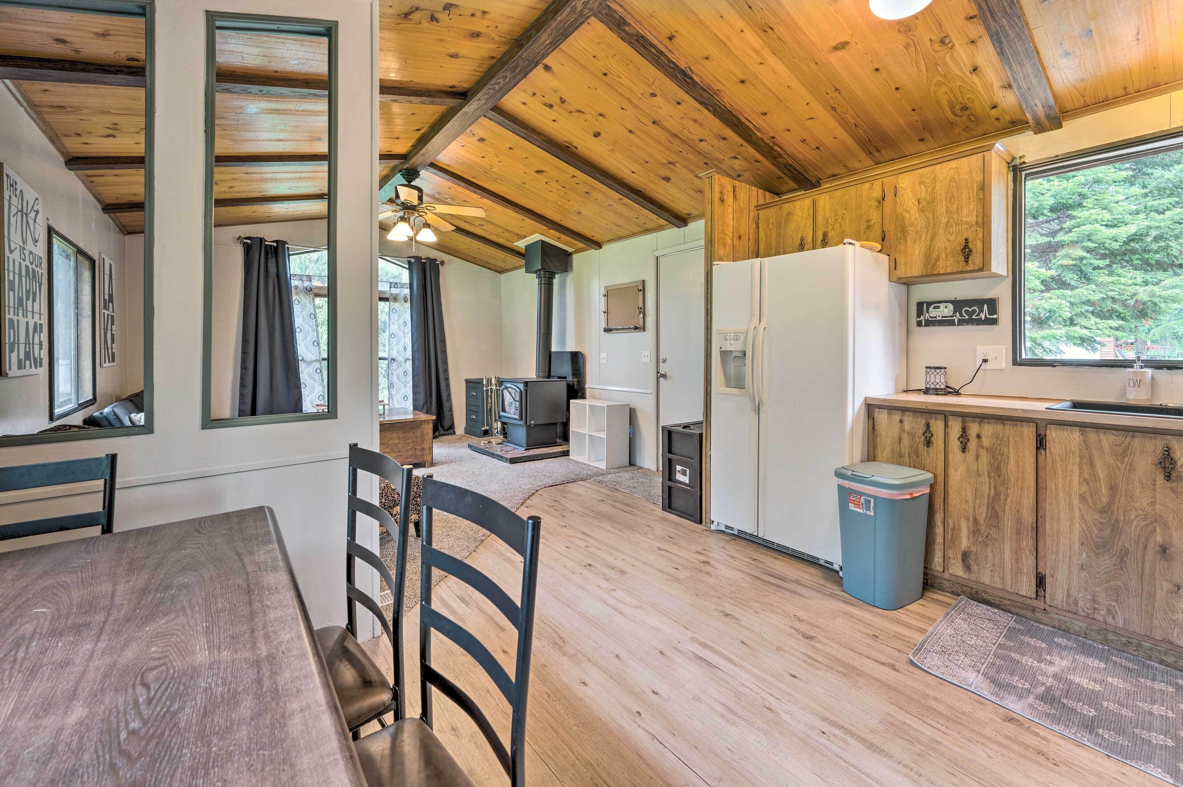 House (2 Bedrooms) | Interior