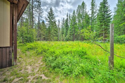 Cute Donnelly Cabin in the Woods w/ Fire Pit!