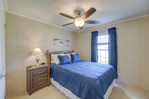 House (4 Bedrooms) | Interior - Family Home + Fire Pit & Deck, 11 Miles to Beach! (Stella)