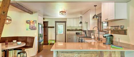 House (4 Bedrooms) | Interior