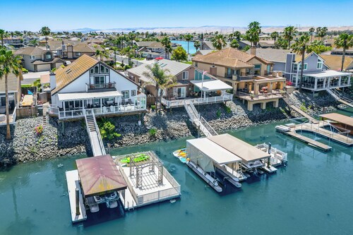 Private Dock: Discovery Bay Vacation Rental!