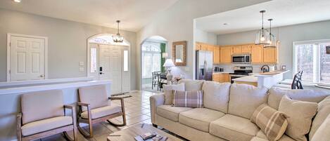 House (3 Bedrooms) | Front of property