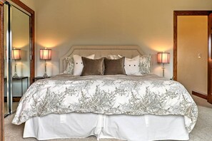 Apartment (3 Bedrooms) | Interior - Fraser Townhome w/ Mtn Views - 6 Mi to Winter Park (Fraser)