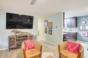 House (3 Bedrooms) | Interior - Walk to Bathhouse Row: Dog-friendly Home! (Hot Springs)