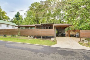 House (3 Bedrooms) | Interior - Walk to Bathhouse Row: Dog-friendly Home! (Hot Springs)