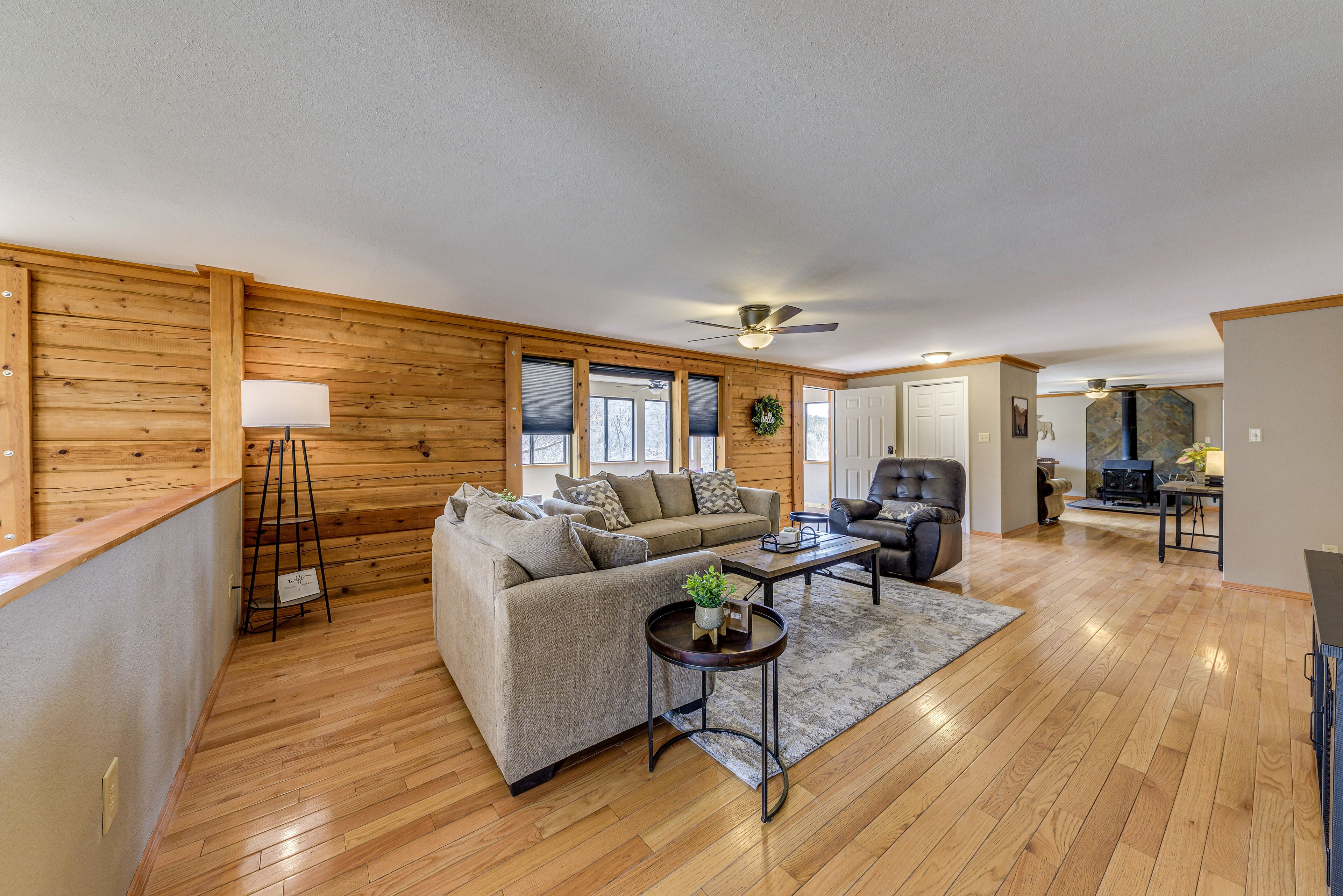 Cozy High Rolls Cabin w/ Hot Tub!