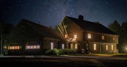 Mtn Views: Colonial Home on Kingdom Trails!