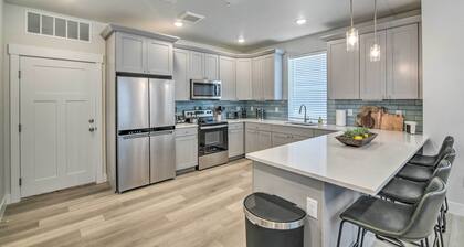 Gorgeous Greeley Getaway - Close to Parks!