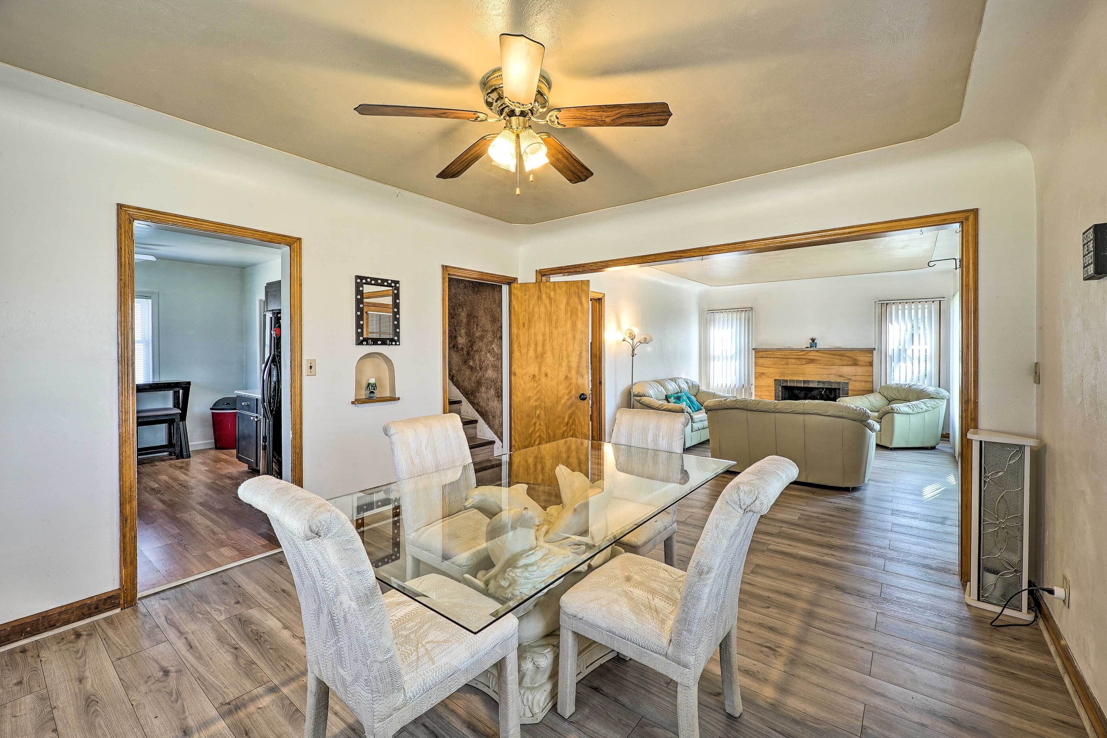 House (3 Bedrooms) | Interior